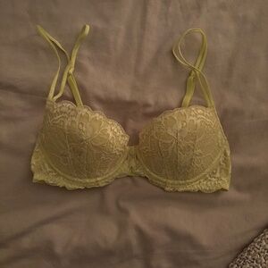Victoria's Secret lightly lined bra